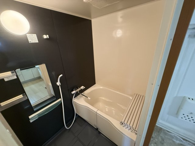 ルクン服部の浴室