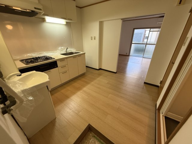 ルクン服部の内装