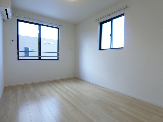 ブルーオーシャン・レジデンスＡの洋室