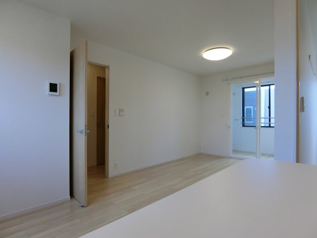 ブルーオーシャン・レジデンスＡの居間・リビング