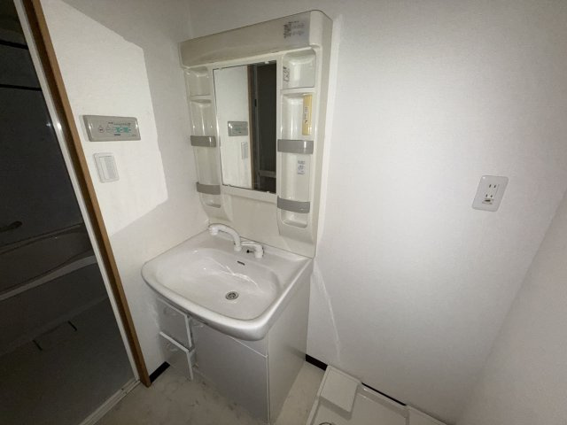 GRACE・FORT・TATUMIの独立洗面台