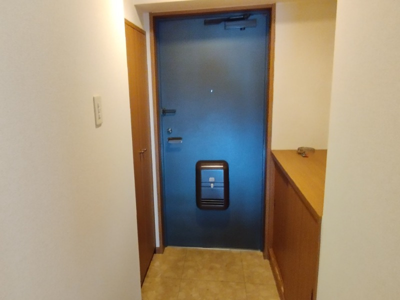 ロイヤル柴田の玄関