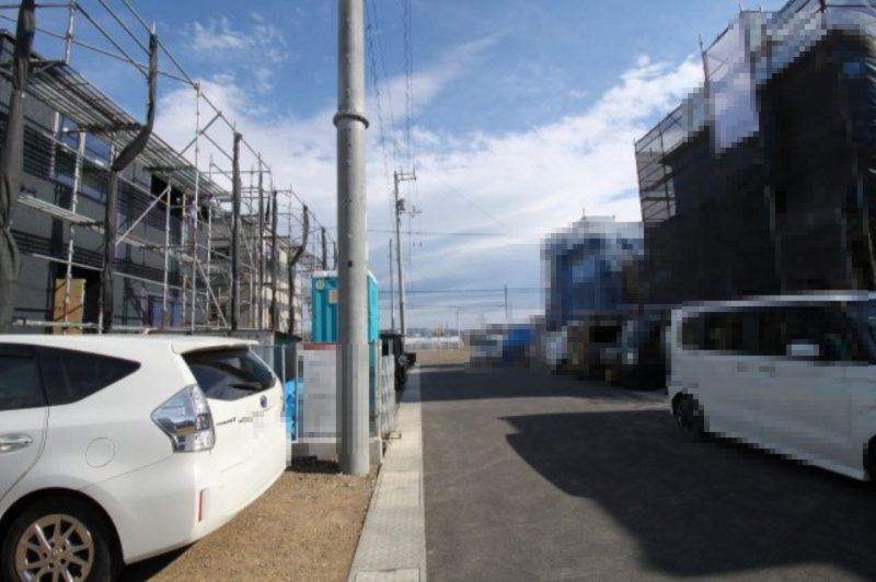 香南市野市町西野　新築戸建　⑦　駐車場５台　（全2棟）の外観|南側から