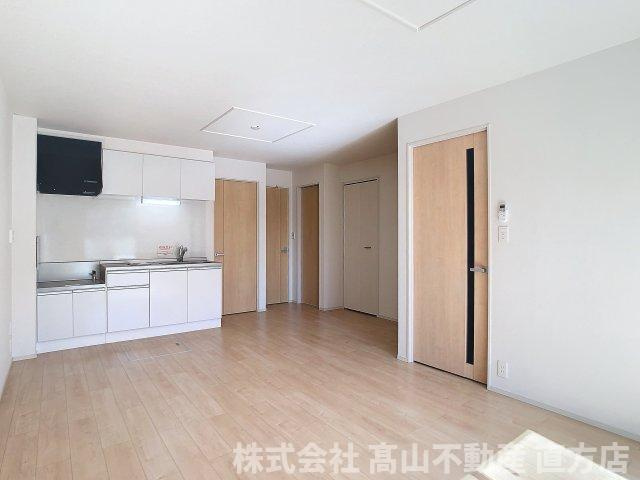 ラ・メゾンカプリスの居間・リビング