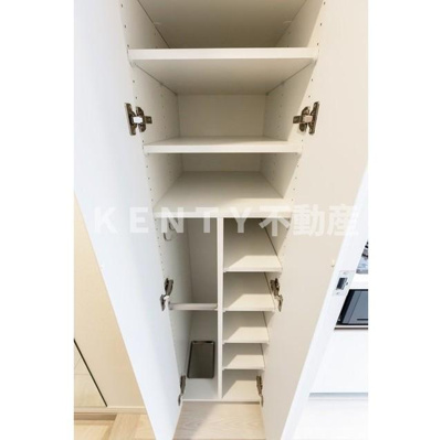 【収納】 | コンフォリア・リヴ品川南大井 | 専用の収納スペースです