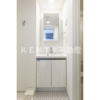 【洗面所】 | コンフォリア・リヴ品川南大井 | ゆったりとスペースのある洗面所