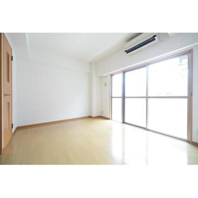 ラ　ソラ－ナの寝室