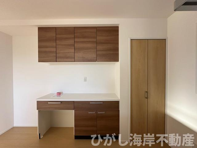 藤沢市辻堂東海岸1丁目　新築戸建　全２棟の設備|カップボード