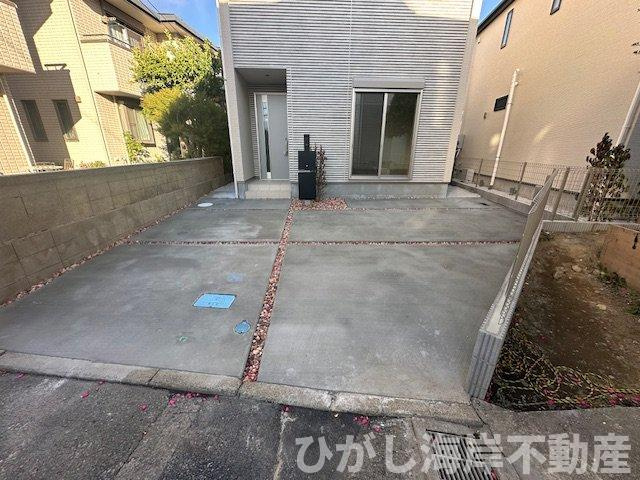 藤沢市辻堂東海岸1丁目　新築戸建　全２棟の駐車場|駐車スペース