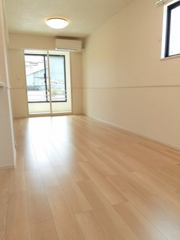 メゾン　ドゥイエットの居間・リビング|ゆったりとした居間です