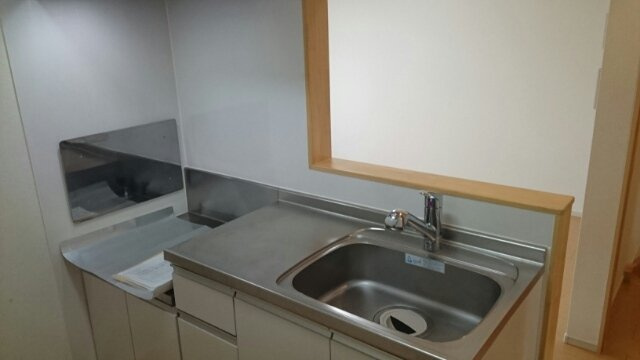 ウエストサイドケープのキッチン|コンパクトなキッチンで掃除もラクラク