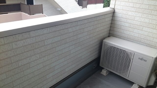 ウエストサイドケープのバルコニー|お洗濯にも便利なバルコニー付き