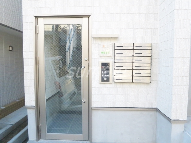 Glanz赤羽WESTのエントランス|物件入口です☆