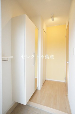 【玄関】 | Ｄ－メゾン米ノ津 | 【Ｄ－メゾン米ノ津】シンプルで使いやすい玄関です
