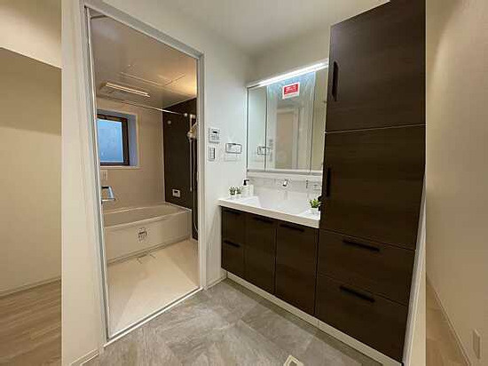 【独立洗面台】