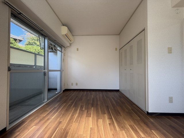 サンパレス２１刀根山の寝室