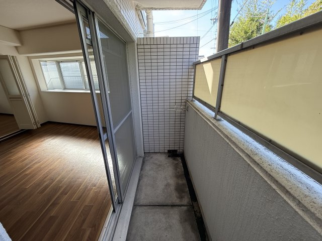 サンパレス２１刀根山のバルコニー