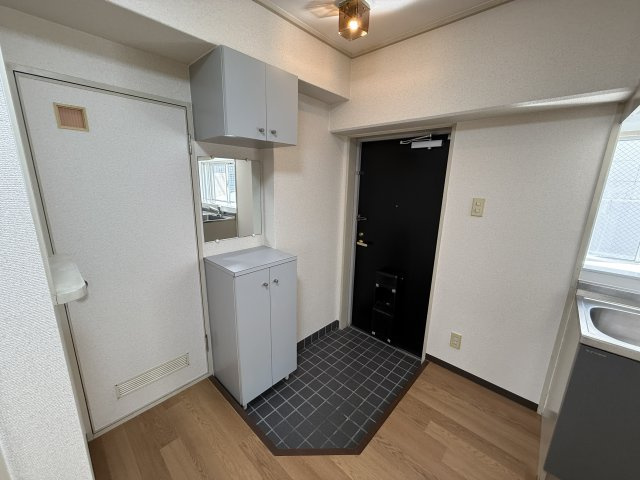 サンパレス２１刀根山の玄関