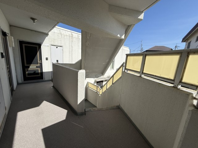 サンパレス２１刀根山のエントランス