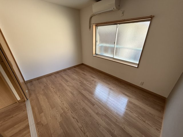 ジェーコーポの居間・リビング