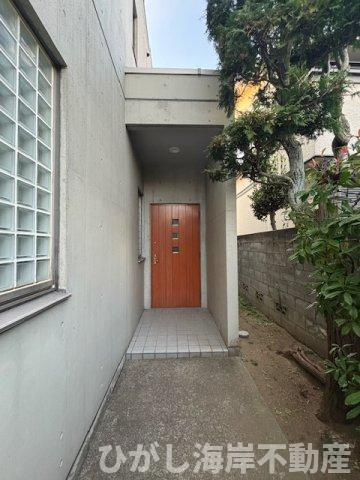 藤沢市鵠沼松が岡4丁目　中古戸建の玄関|玄関