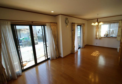 【居間・リビング】 | 淵野辺4丁目定期貸家