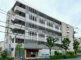 【外観】 | 鉄筋コンクリート造のがっちりとした建物。