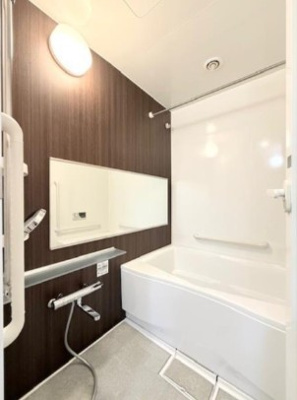 【浴室】 | KDXレジデンス杉並方南町 | 追い焚き機能、浴室乾燥機付きバス。