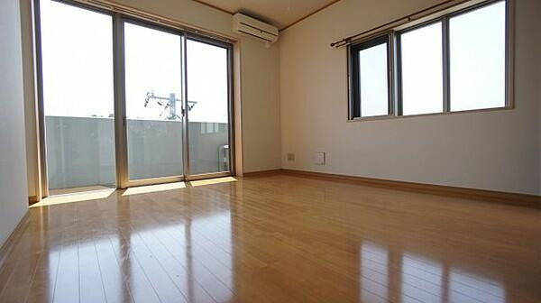 川崎市多摩区宿河原６丁目の賃貸マンションの寝室