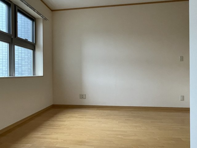 川崎市多摩区宿河原６丁目の賃貸マンションの洋室