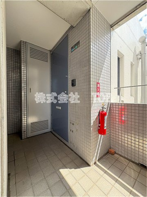 【その他】 | 三鷹新川プラザ | 3B2号室　玄関ドア