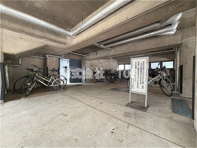 【その他共用部分】 | 三鷹新川プラザ | 駐輪スペース