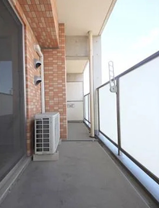 フローライト南森町のバルコニー