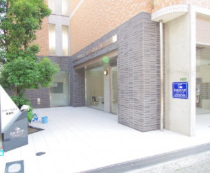 フローライト南森町のエントランス