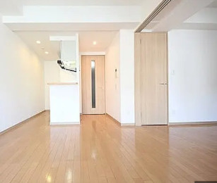 フローライト南森町の居間・リビング