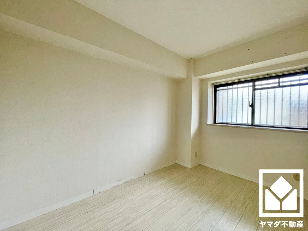 朝日プラザ石清水の寝室