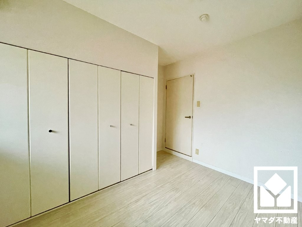 朝日プラザ石清水の寝室