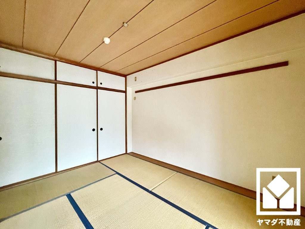 朝日プラザ石清水の和室