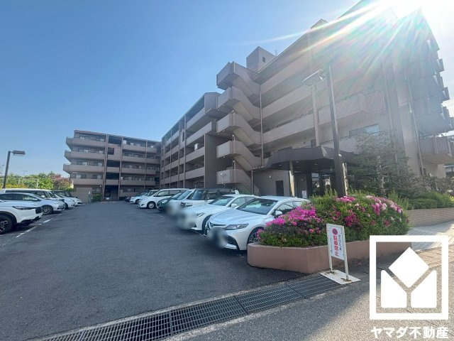 朝日プラザ石清水の外観