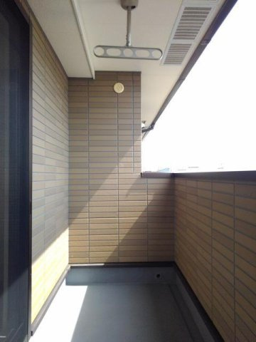 エクセラン・ルポ　Ａのバルコニー