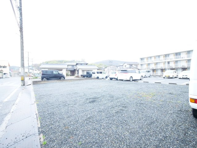 民ちゃん家の駐車場