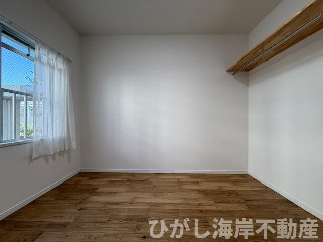 ライトタウン茅ケ崎4の寝室|新規リフォーム完了！　4.5帖　洋室
