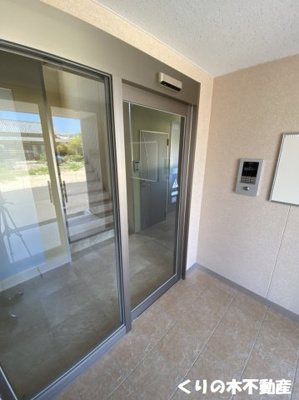 【エントランス】 | フラット石井 | 毎日通るエントランスはこのようになっています