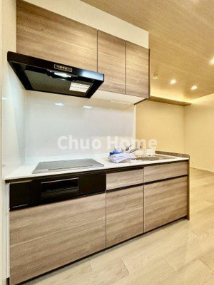 【キッチン】 | 葛飾区東四つ木1丁目中古住宅 | ワイドで収納豊富なシステムキッチン