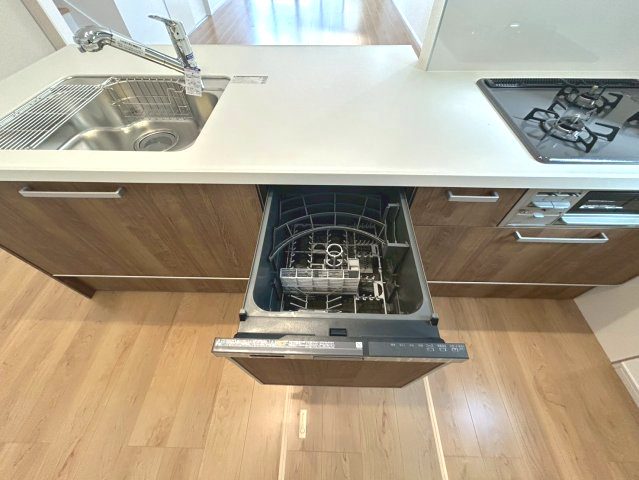 京都市西京区大原野上里紅葉町のキッチン|食洗機を標準装備。家事の負担を軽減します！