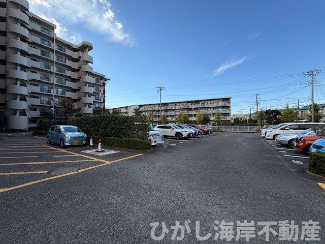 第1ハイツ茅ヶ崎の駐車場|敷地内駐車場