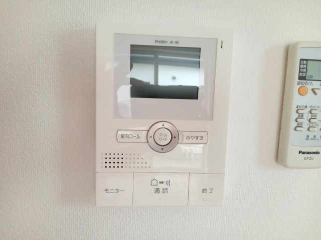 稲城市東長沼のアパートのセキュリティ