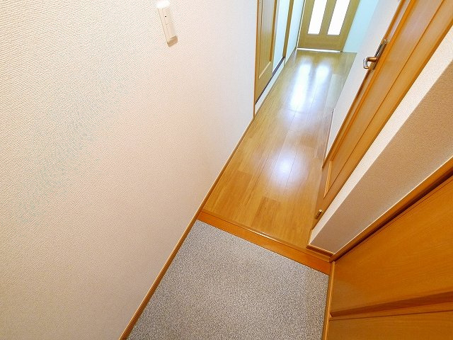 グレンツェントＹ・Ｎの内装|きれいな内装です