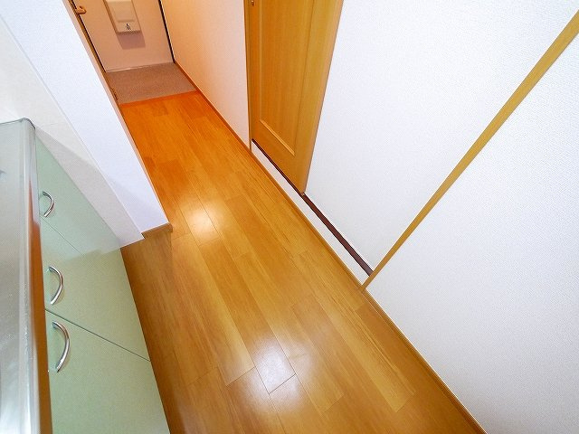 グレンツェントＹ・Ｎの内装|おしゃれな内装です