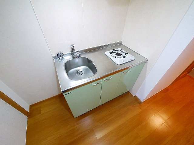 グレンツェントＹ・Ｎのキッチン|コンパクトなキッチンで掃除もラクラク